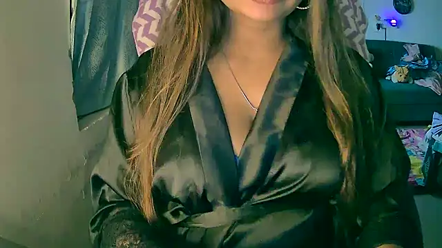 Cute-Tara live sex cam