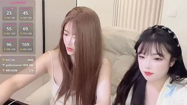 Follyise live sex cam