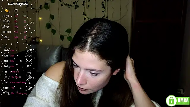 Alicia_redfollow live sex cam