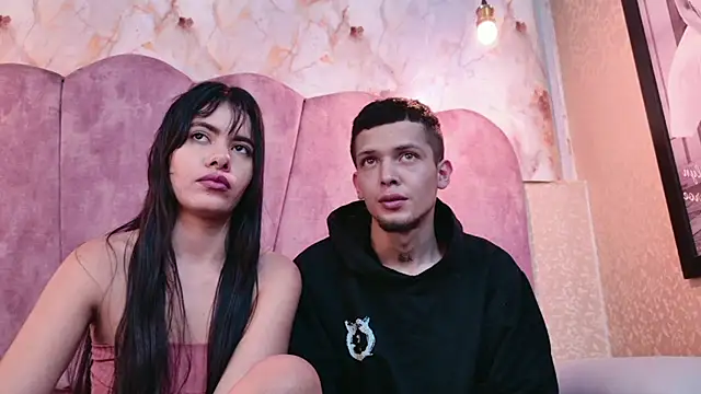 CharlotteandTaylorr live sex cam