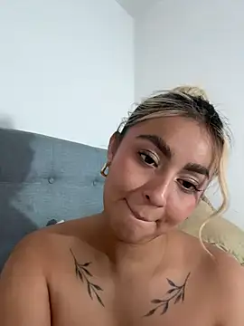 Elina_Hills live sex cam