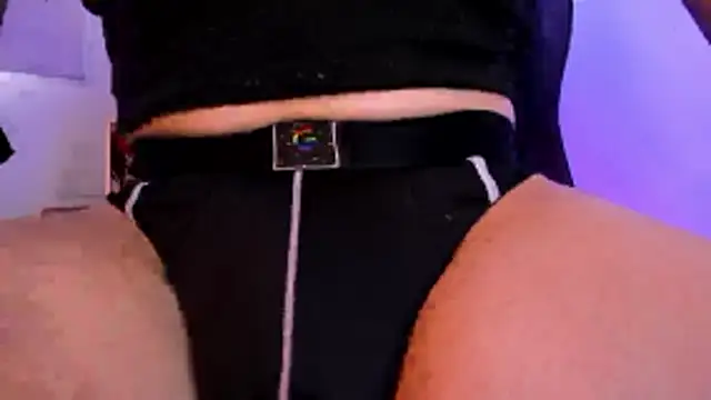 _Noa_Smith_ live sex cam