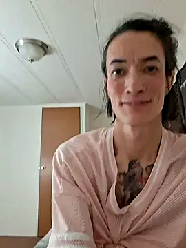 MaitressePomme3 live sex cam