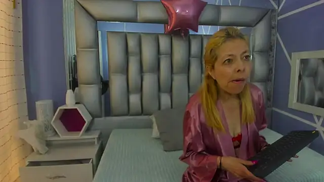 sophia_ny live sex cam