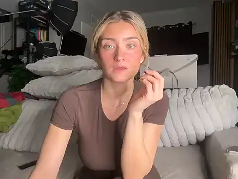 meggsworld live sex cam