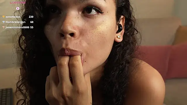 GiaFaaris live sex cam