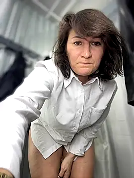 ZhenjaPoledance live sex cam