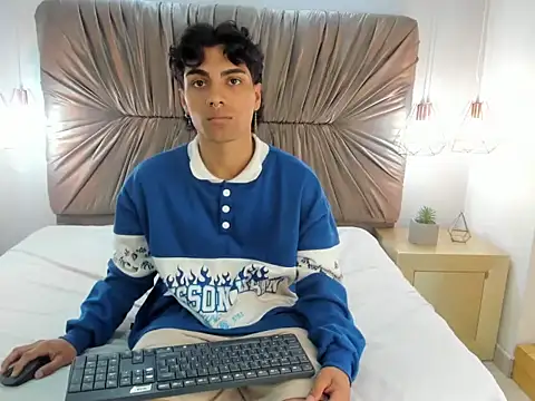 MattFiore live sex cam