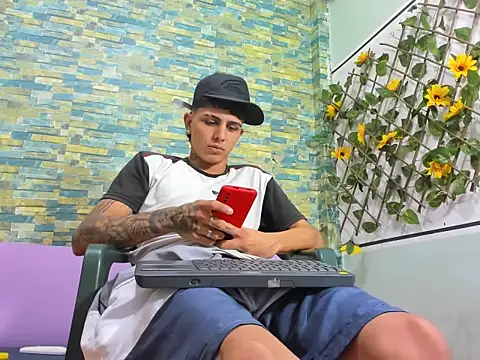 naughty_boy_Maicoll live sex cam