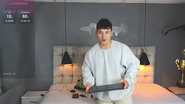 Horny_nick18 live sex cam