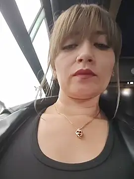 tata_sanz_ live sex cam