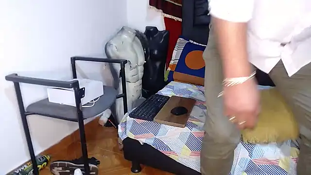 hardrock982 live sex cam