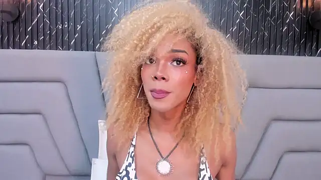 NaomiSteward live sex cam