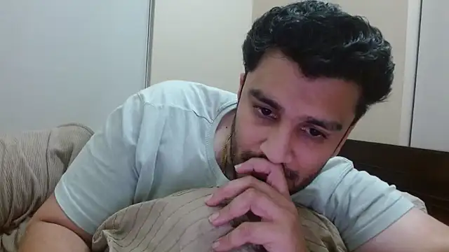 robintoit live sex cam