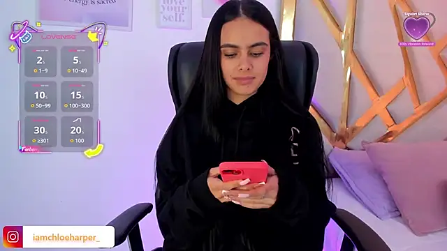 ChloeHarper_ live sex cam