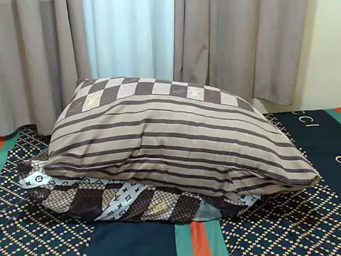 x_brittany_x live sex cam