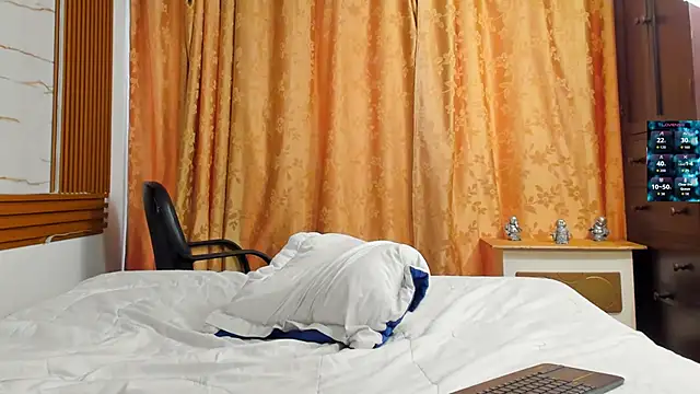 ChoreyTaiylor live sex cam