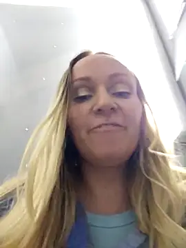 Bondgirl_013 live sex cam