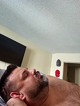 Roddog18 live sex cam