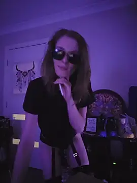 lonely_Cosplay_chick live sex cam