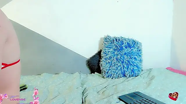 baby_rous live sex cam