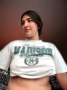 AhriCutte live sex cam