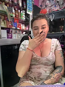 TamySweetness live sex cam