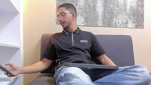 RYAN_PATERSON live sex cam