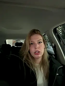 Chloemillerrxx live sex cam