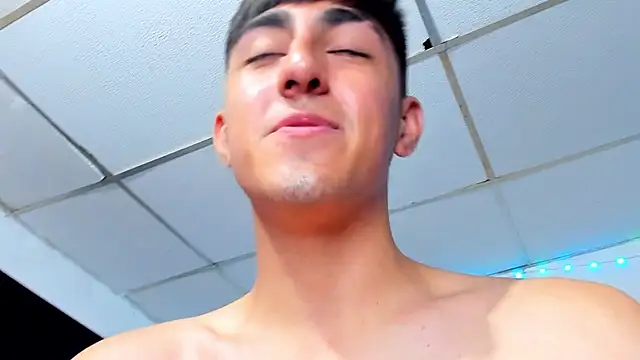 babymaik live sex cam