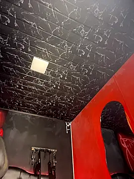 Thyana_LS live sex cam