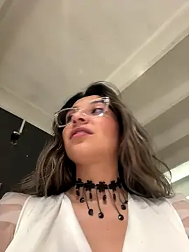 Isabella_Varella live sex cam