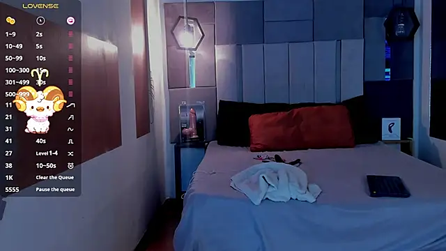 LiamNovak live sex cam