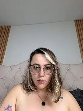 CurvyLust_x live sex cam