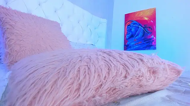 Yara_Bliss_ live sex cam