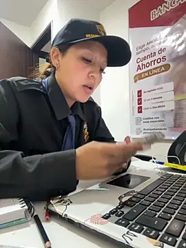 Emily-7_ live sex cam