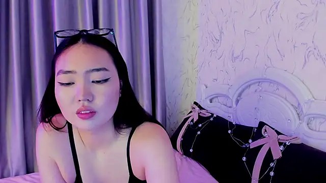 akino_hen live sex cam