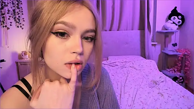 MiaRanki live sex cam
