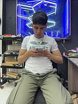 Stick_ledom live sex cam