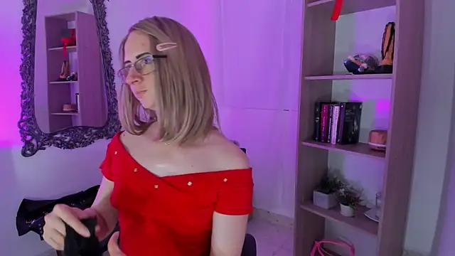 KimberlyJohnsoon live sex cam