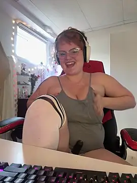 CurvesNChaos live sex cam