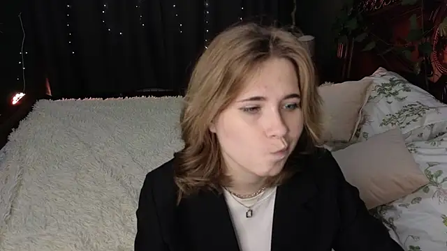 Inessa_Holiday live sex cam