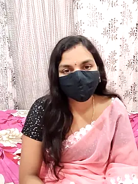 Lalitha-1995 live sex cam