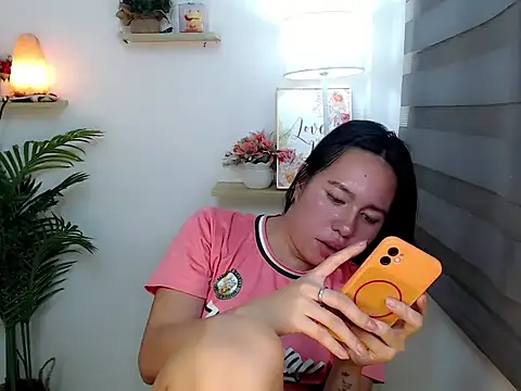 Ur_lovely_kim live sex cam