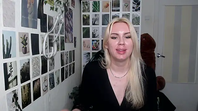 CapriScorpion live sex cam