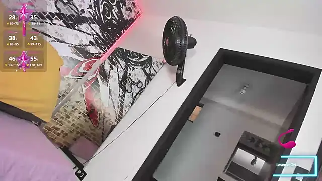 SaadyDeepAss live sex cam