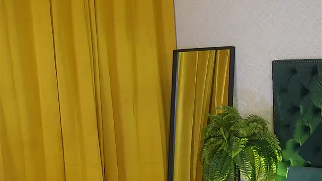 VitoriaCarusso live sex cam