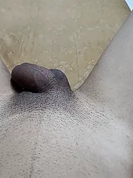 FloweredShallow live sex cam