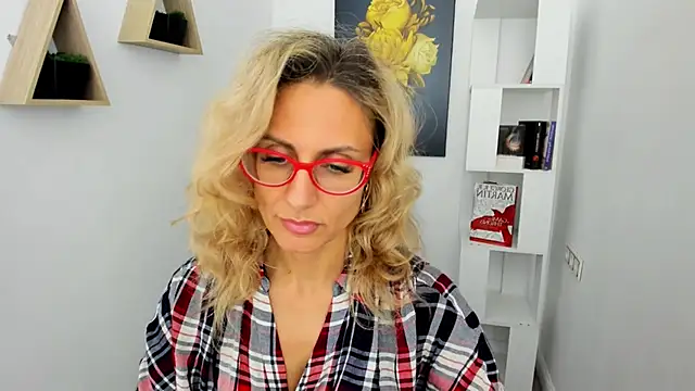 MuseOfStage live sex cam