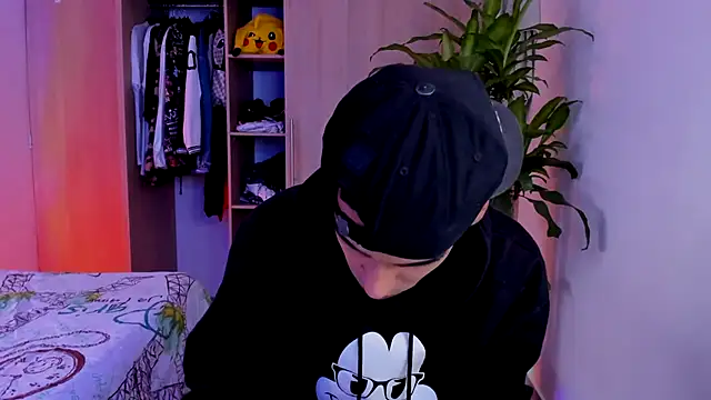 Damianwhite live sex cam